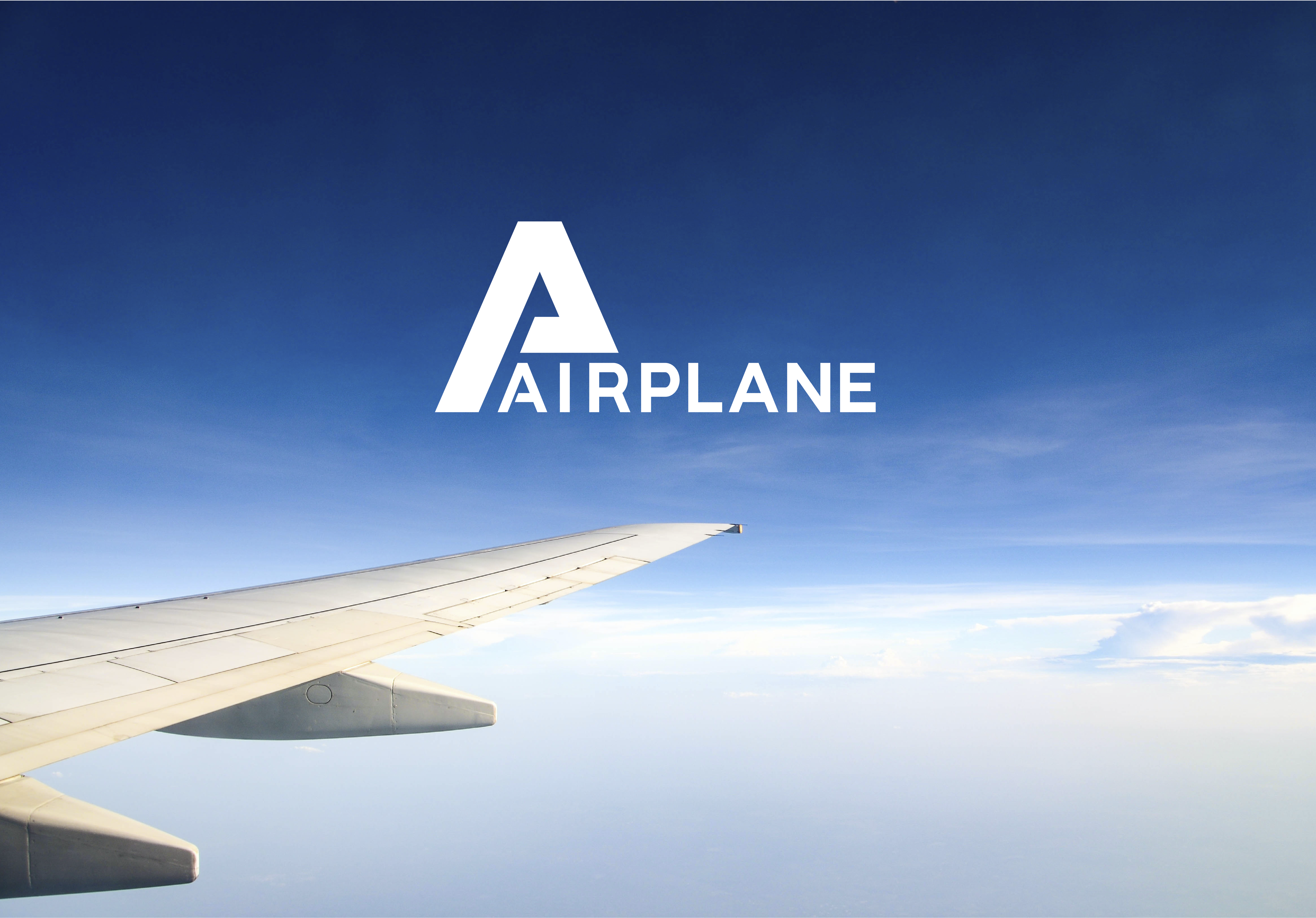 Aile d'un avio dans le ciel et le logo d'Airplane